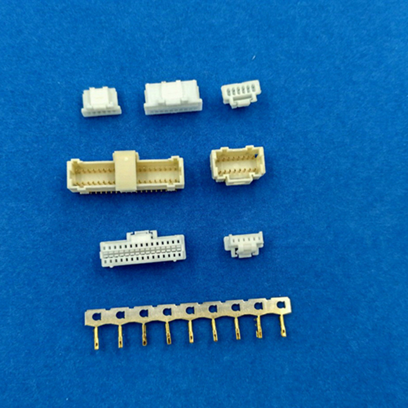 1.0mm Pitch Wire To Board Connector Housing เท่ากับสําหรับ Molex 501189 ด้วยสายประสานทองแดง PA66